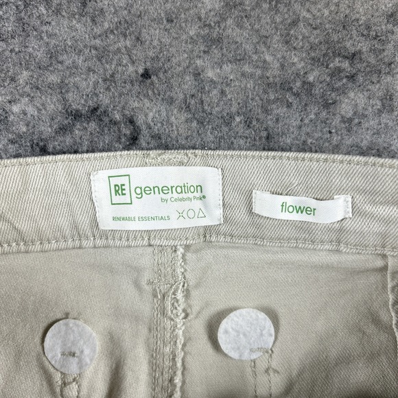 REgeneration Celebrity Pink Jeans Women's 13 Flower High Rise Button Fly Flare‎ - Picture 9 of 11